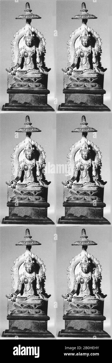 Sitzende Shri-Devi, Indonesien (Java), 9. Jahrhundert, Indonesien (Java), Bronze, H. 4 4/5 Zoll. (12,2 cm), Skulptur Stockfoto