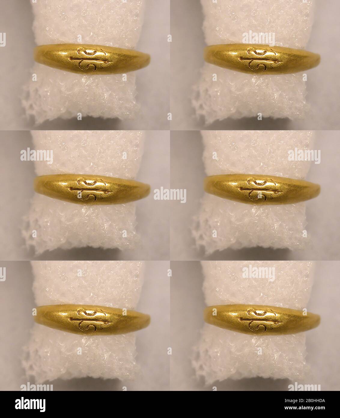 Graviert Ring, Indonesien (Zentraljava), 8. Bis 12. Jahrhundert, Indonesien  (Zentraljava), Gold, Diam. 11/16 Zoll (1,8 cm), Schmuck Stockfotografie -  Alamy