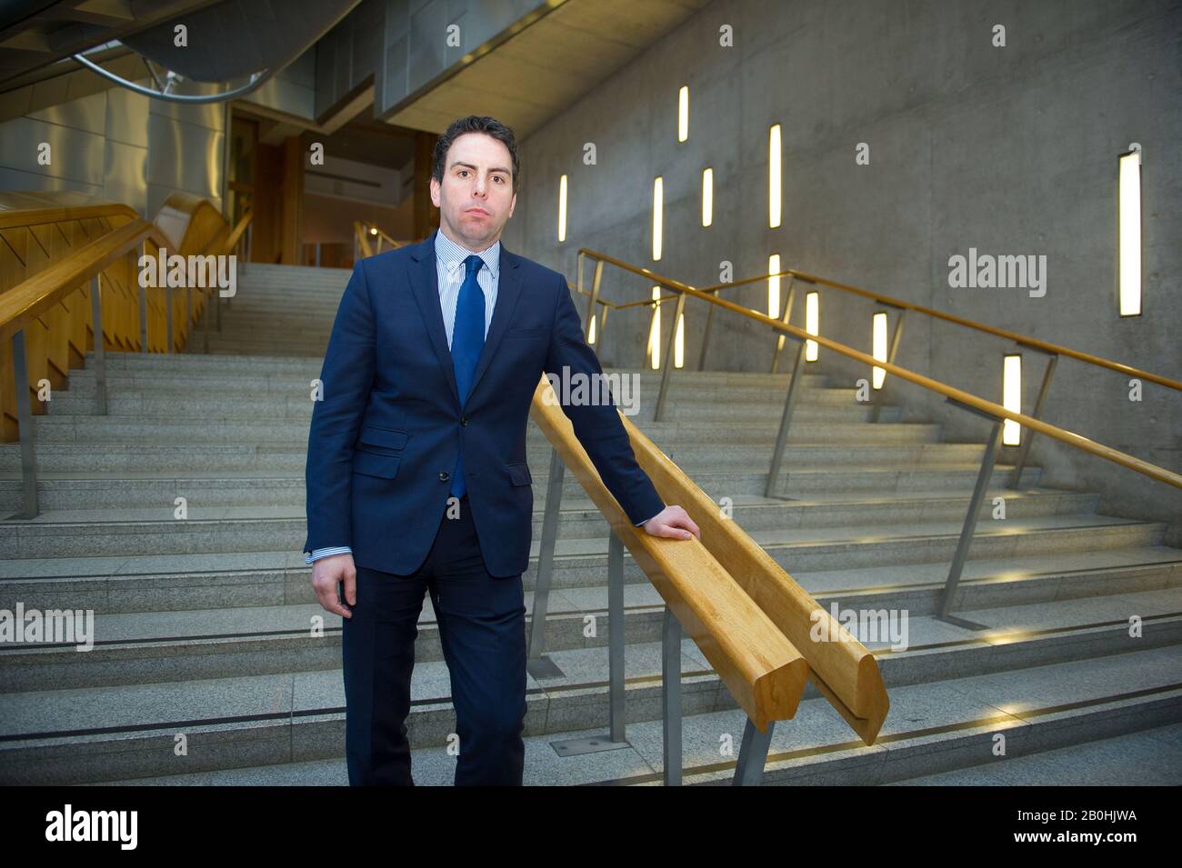 Edinburgh, Großbritannien. Februar 2020. Bild: Maurice Golden MSP - Kabinettssekretär für Wirtschaft, faire Arbeit und Kultur im Schatten Stockfoto