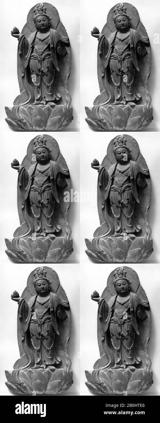 Standing Bodhisattva, China, späte Ming-Dynastie (1368-1644), Kultur: China, Holz, H. 21 1/2 in. (54,6 cm); W. 10 1/2 Zoll (26,7 cm), Skulptur Stockfoto