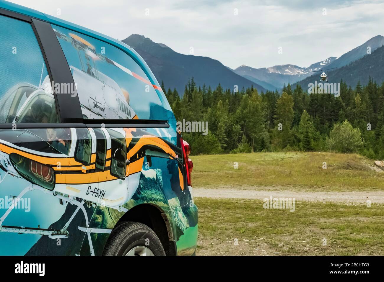 Hubschrauberwanderungsflug ins Hinterland des Mount Robson Provincial Park, British Columbia, Kanada [keine Model- oder Immobilienfreigabe; verfügbar für e Stockfoto