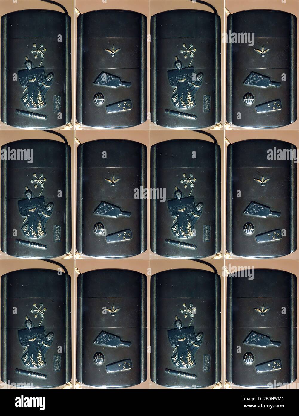 Case (Inrō) mit Symbolen des Girls' Festivals (obverse); Embleme für das New Year Festival (Reverse), Japan, 19. Jahrhundert, Japan, Metall, dunkelsilberner Metallboden, aufgebrachte Silber- und Goldmetalle; Interieur: Schwarzer Lack und silbernes Metall, 2 5/8 x 1 9/16 x 13 / 16 Zoll (6,6 x 3,9 x 2 cm), Inrō Stockfoto