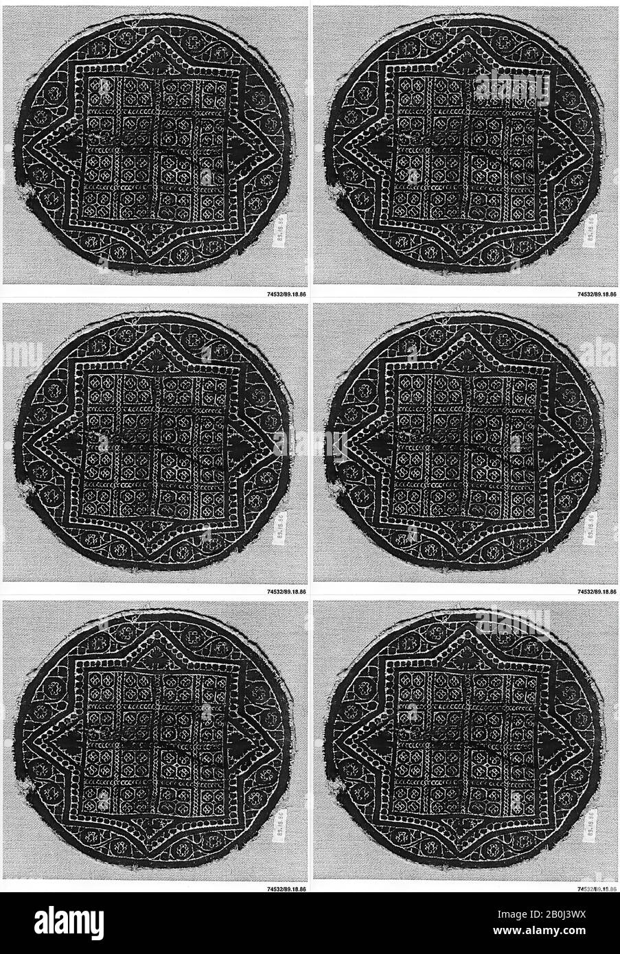 Fragment, 3. Bis 4. Jahrhundert, Hergestellt in Ägypten, Wolle, Leinen; einfarbiges Webmuster, Webteppich, Textilien Stockfoto