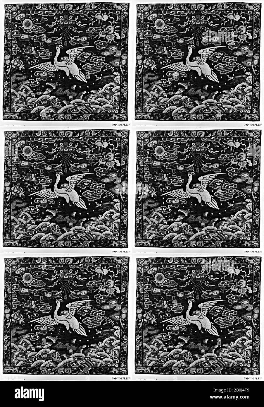 Rangabzeichen mit Egret, China, Qing-Dynastie (1644-1911), Datum Ende 18.-Anfang 19. Jahrhundert, China, Seide auf Seide, 11 1/4 x 12 Zoll. (28,57 x 30,48 cm), Textil-Embroided Stockfoto