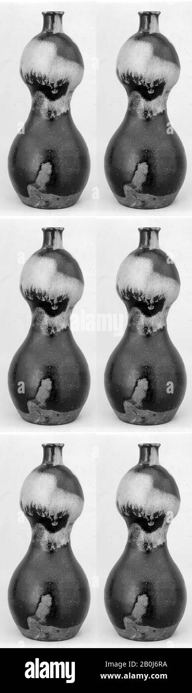 Flasche, Japan, Edo-Zeit (1615-1868), Datum 18. Jahrhundert, Japan, Clay bedeckt mit Glasur und dicken Spritzern von Überglasur (Karatsu-Ware, Satsuma-Typ), H. 9 Zoll. (22,9 cm), Keramik Stockfoto