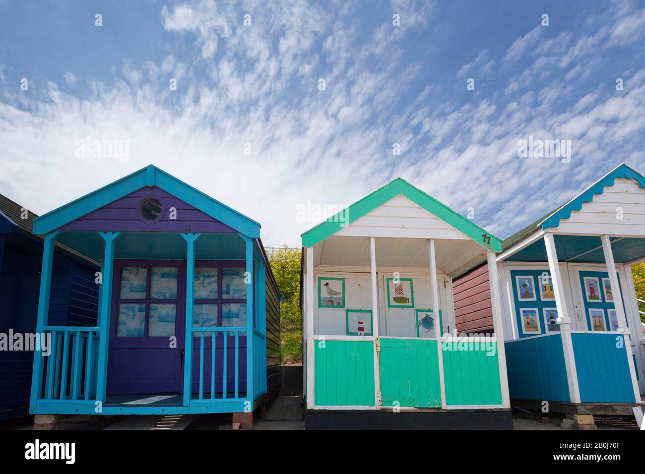 Farbenfrohe Strandhütten in Southwold Stockfoto