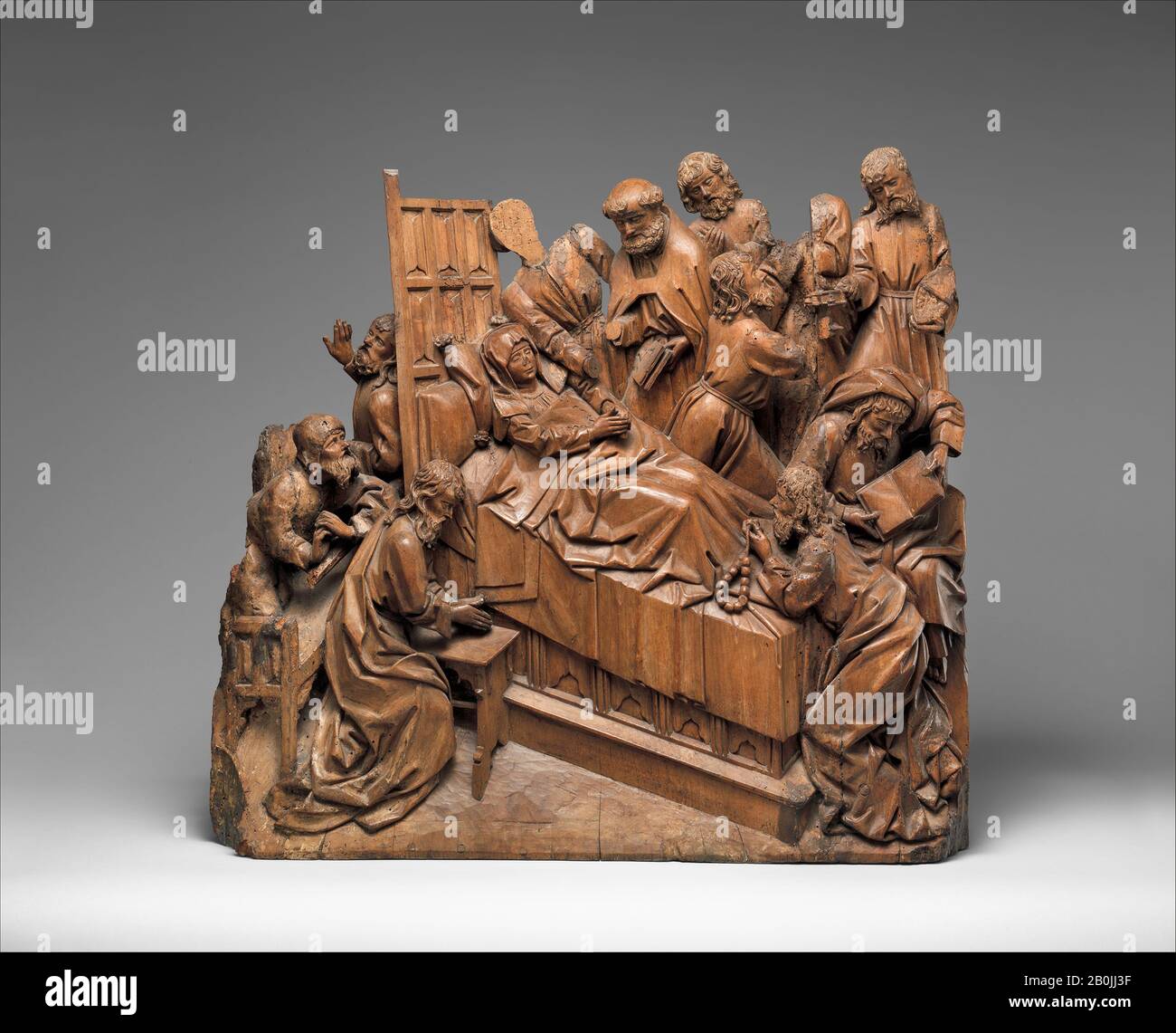 Tod der Jungfrau, Deutsch, Anfang 16. Jahrhundert, Hergestellt in Calcar, Deutsch, Walnut, Gesamt: 29 1/2 x 31 7/8 x 7 1/2 Zoll. (74,9 x 81 x 19,1 cm), Holzbildhauerholz Stockfoto