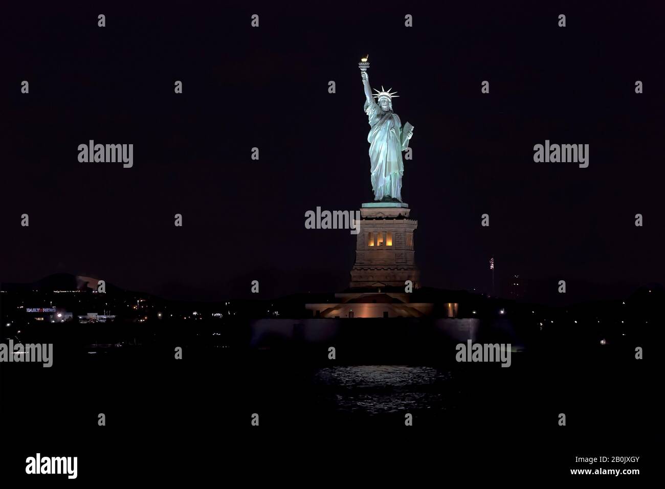 Statue of Liberty NY in der Nacht Stockfoto