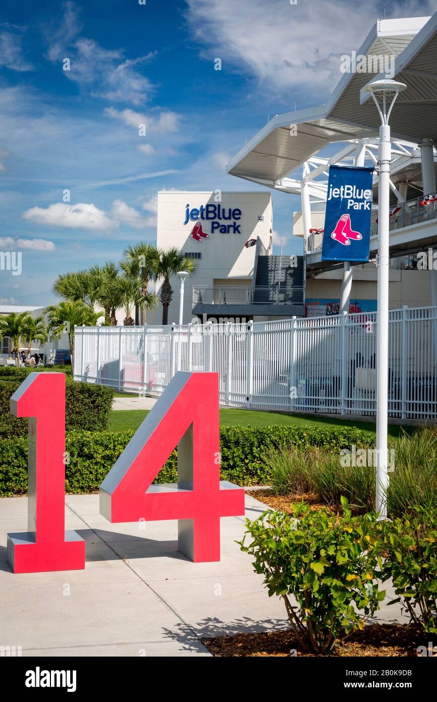 Nummer 14 - Trikotnummer des ehemaligen Spielers und Hall of Fame Outfielder, Jim Rice von den Boston Red Sox im JetBlue Park, Ft Myers, Florida, USA Stockfoto