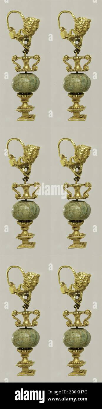 Gold und Beryl-Ohrring, zypriotisch, hellenistisch, Datum 2.-1. Jahrhundert v. Chr., zypriotisch, Gold, Beryl, Andere: 1 3/8 Zoll (3,5 cm), Gold und Silber Stockfoto