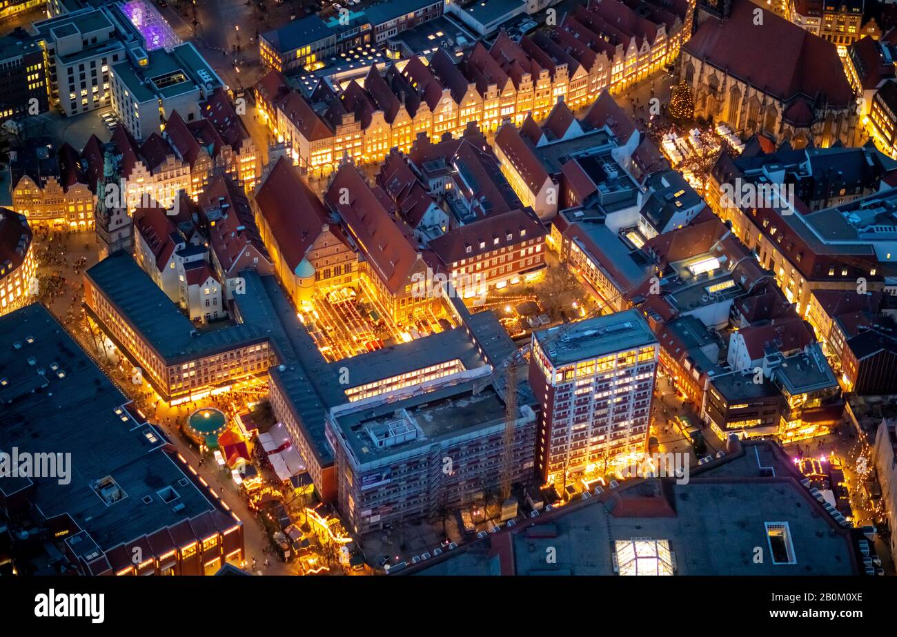 Luftbild, Übersicht Münster, Prinzipalmarkt, in der Nähe der St. Lamberti-Kirche, Münster, Paulusdom, Dom, Nachtsicht, Münsterland, Nord Stockfoto