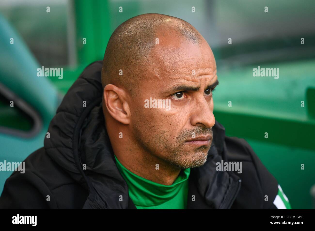 Silas (Jorge Manuel Rebelo Fernandes), Sporttrainer, während der 1. Runde der UEFA Europa League von 32 Spielen zwischen Sporting CP und Istanbul Basaksehir im Jose Alvalade Stadium in Lissabon gesehen. (Endstand; Sporting CP 3:1 Istanbul Basaksehir) Stockfoto