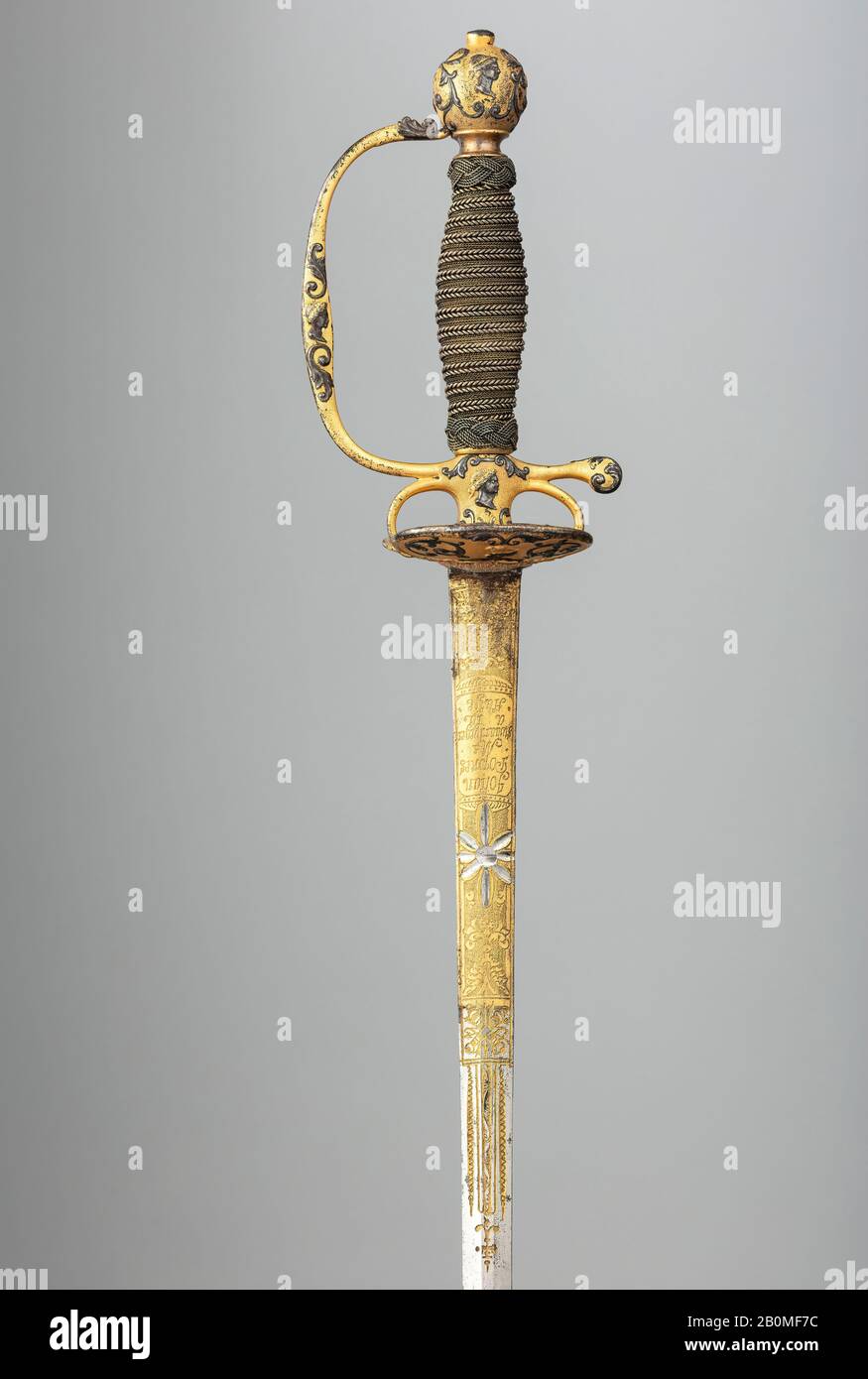 Page's Sword, Dutch, 1750, Dutch, Steel, Gold, L. 32 in. (81,2 cm); L. von Klinge 26 5/8 Zoll (67,6 cm); W. 3 1/8 Zoll (7,9 cm); D. 2 1/2 Zoll (6,4 cm); Wt. 10 oz. (283,5 g), Schwerter Stockfoto