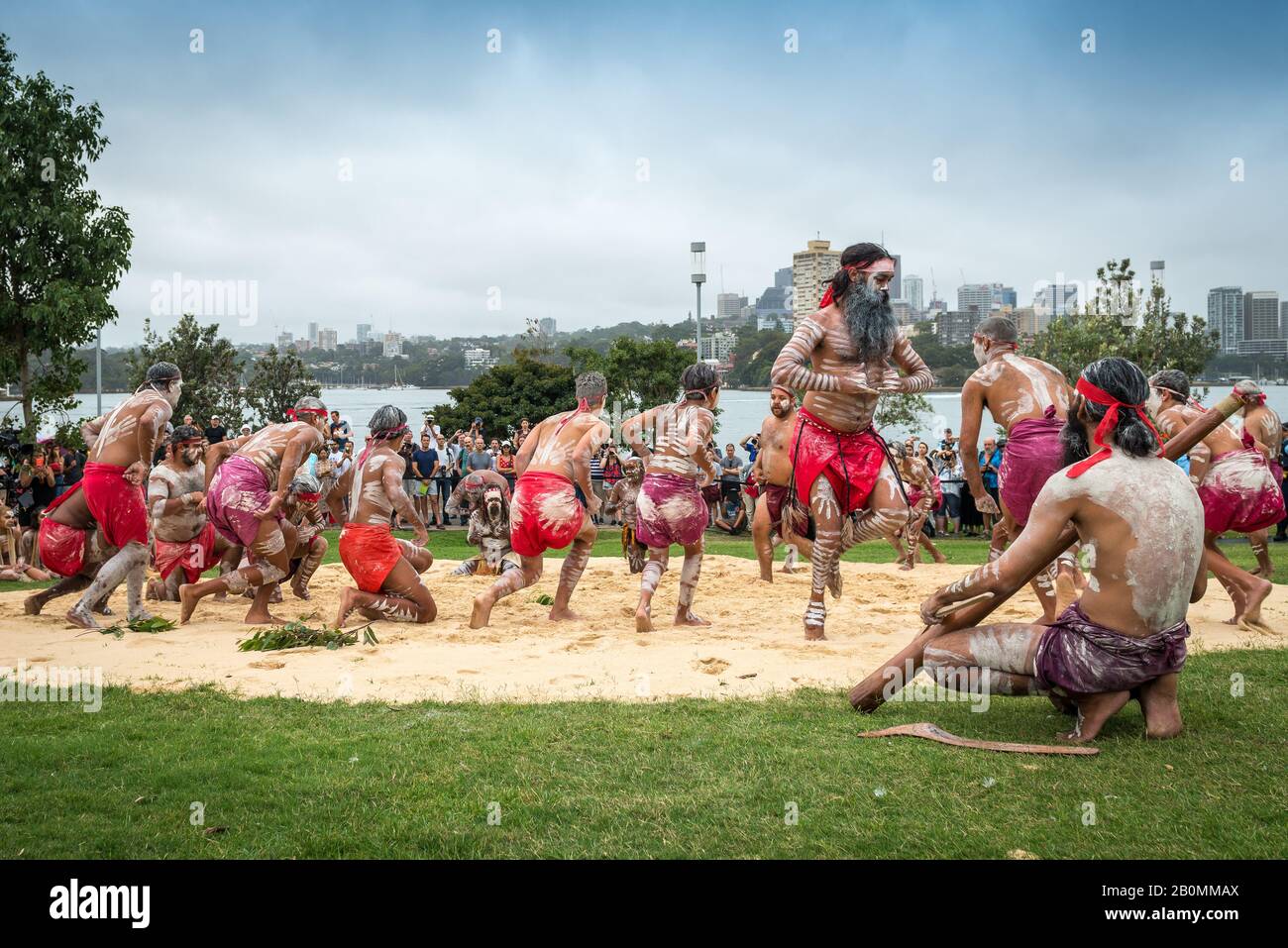 Sydney, NSW, Australien, 26. Januar 2018: Australier feiern die älteste lebende Kultur der Welt auf Walumil Lawns, Barangaroo Reserve, Sydney. Stockfoto