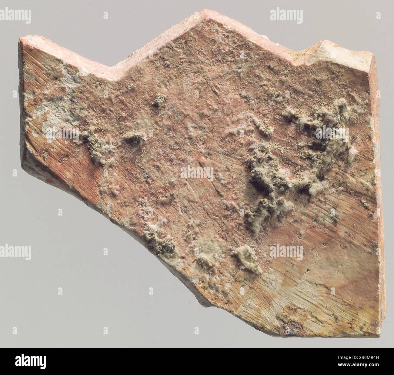 Möbelelement, Old Assyrian Trading Colony, Middle Bronze Age Assyrian Trading Colony, Date ca. Jahrhundert v. Chr., Anatolien, wahrscheinlich aus Acemhöyük, Alte Assyrische Handelskolonie, Elfenbein, 1,34 x 1,1 Zoll. (3,4 x 2,79 cm), Ivory/Bone-Reliefs Stockfoto