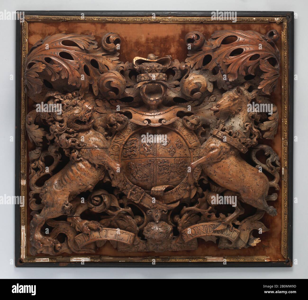 Royal Arms of George I, Britisch, Anfang des 18. Jahrhunderts, Britisch, Limewood, Gesamt: 21 1/2 × 24 Zoll (54,6 × 61 cm), Holzarbeiten Stockfoto