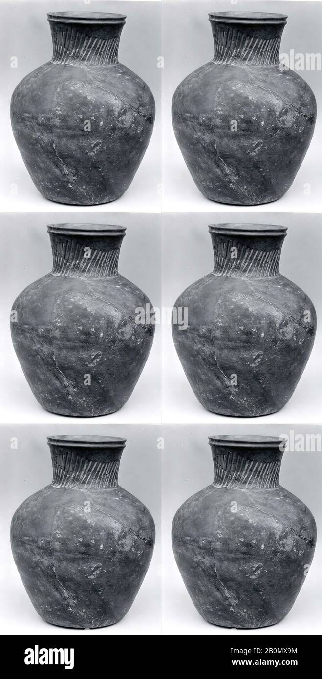 Jar, Sasanisch oder Islamisch, Sasanisch-frühislamisch, Date Ca. A.C., Iran, Qasr-i Abu Nasr, Sasanian oder Islamic, Keramik, Glasur, 9,49 Zoll (24,1 cm), Ceramics-Vessels Stockfoto