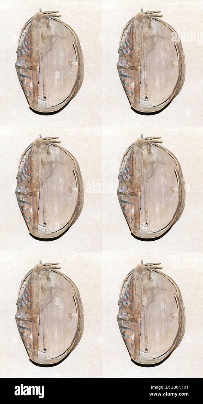 Ovaler Behälter, Alanic, Ca. Chr., Kaukasusregion, Alanisch, Holz, Birkenrinde, Farbe, 2,12 x 6,12 Zoll (5,38 x 15,54 cm), Wood-Vessels Stockfoto