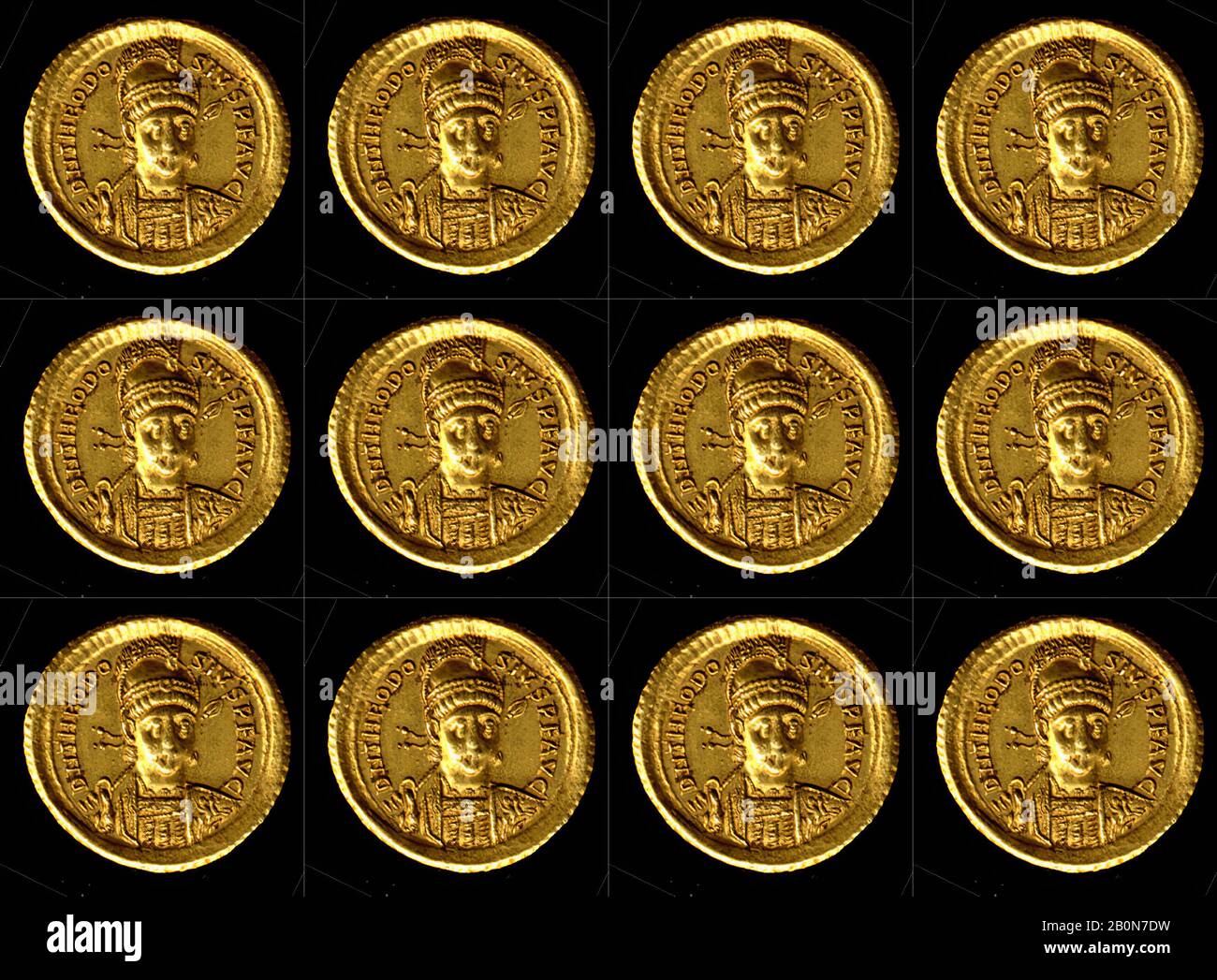 Gold Solidus von Theodosius II (408-50), byzantinisch, 408-450, In Constantine, byzantinisch, Gold, Insgesamt: 13 / 16 x 1/16 Zoll. (2,1 x 0,1 cm), Münzen Stockfoto