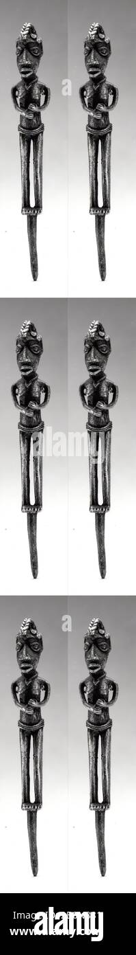 Personal: Female Figure (Edan Ogboni), Yoruba Peoples, Owo Group (?), 19. Jahrhundert, Nigeria, Yoruba Peoples, Owo Group (?), Brass, Height 4-7/8 in., Metal-Sculpture Stockfoto