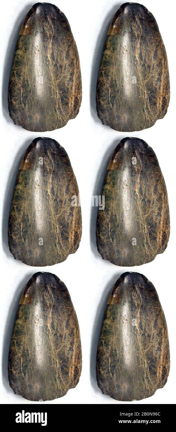 AX, Neuseeland, Neuseeland, Nephrite, L. 4 1/2 in. (11,4 cm); W. 3 Zoll (7,6 cm); D. 3/4 Zoll (1,9 cm), Jade Stockfoto