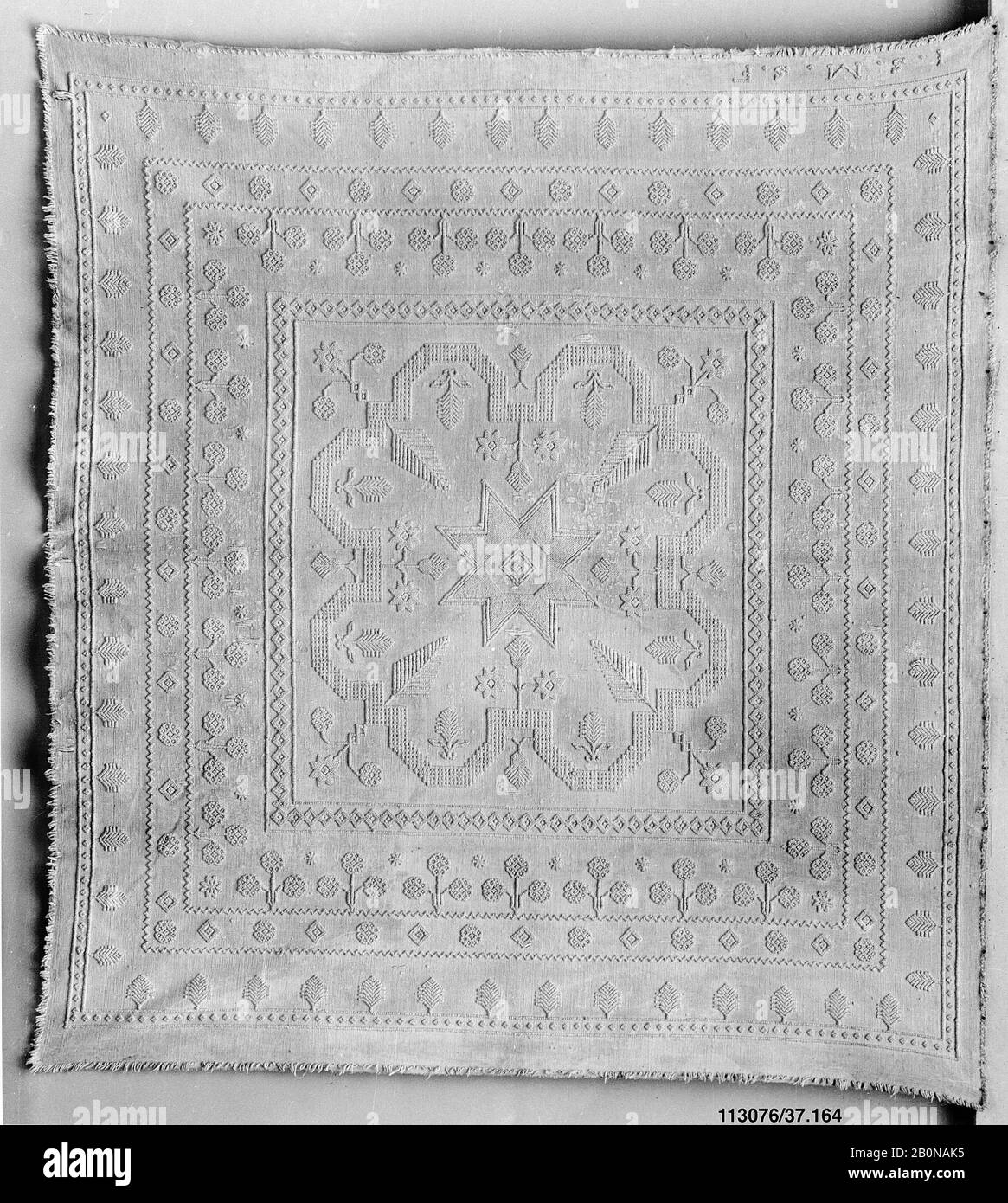 Gegenscheibe, Typ Bolton, britisch, wahrscheinlich, ca. 1800-1830, Wahrscheinlich in England hergestellt, britisch, wahrscheinlich Baumwolle, gewebt, 101 x 89 1/2 Zoll (256,5 x 227,3 cm), Textiles Stockfoto