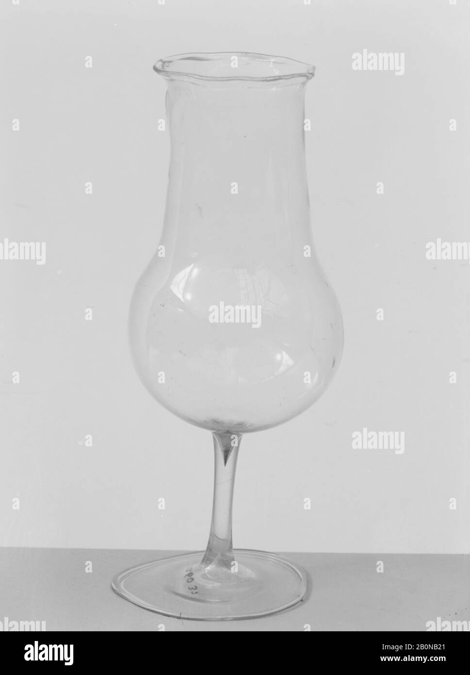 Wineglass, Niederländisch, Ende des 18. Bis Anfang des 19. Jahrhunderts, Niederländisch, Glas, Höhe: 6 1/4 Zoll (15,9 cm), Glas Stockfoto