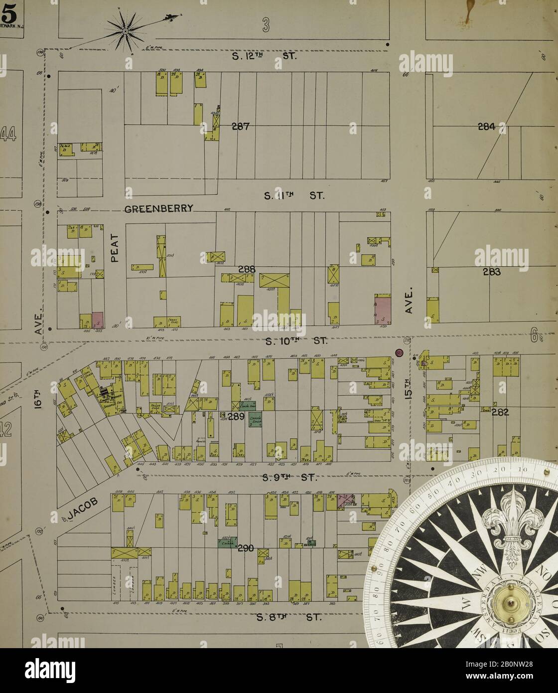 Bild 7 von Sanborn Fire Insurance Map aus Newark, Essex County, New Jersey. 1892 Vol. 1. 87 Blatt(e). Konturkarte mit den verteilten Staubecken der Stadtwasserwerke und den jeweils von ihnen gelieferten Stadtteilen. 4 Skelettkarten. Bound, Amerika, Straßenkarte mit einem Kompass Aus Dem 19. Jahrhundert Stockfoto