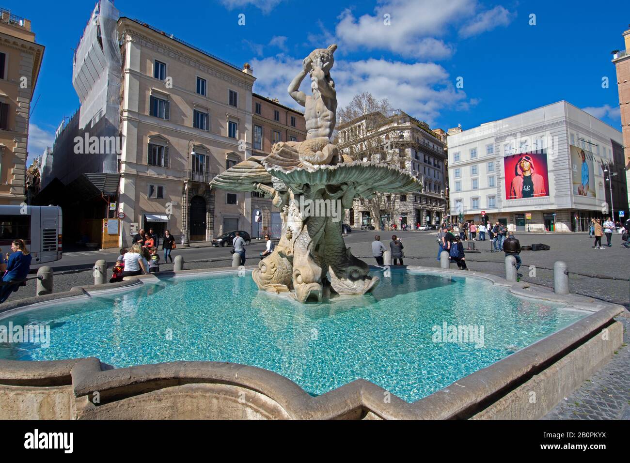 Fontana Del Tritone an der Piazza Barberini, Rom, Italien Stockfoto
