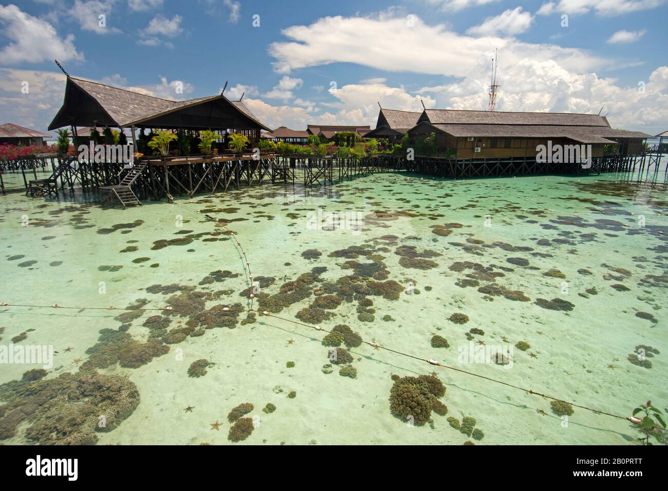 Strukturen auf Stelzen des Kapalai Dive Resort, Sipadan, Malaysia Stockfoto