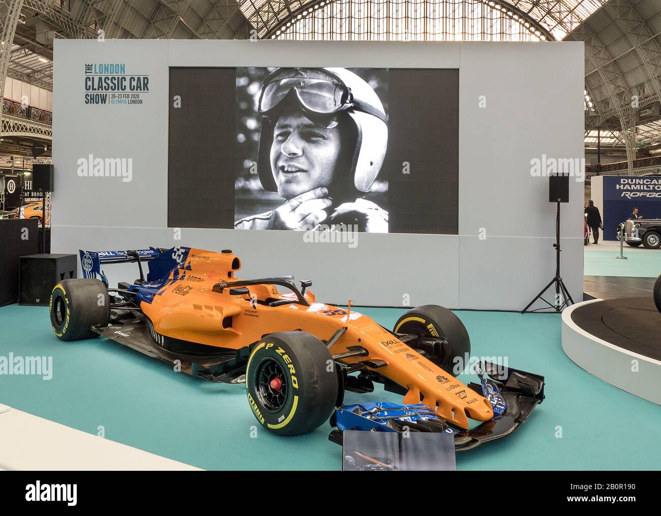 Eine Hommage an Bruce McLaren auf Der London Classic Car Show bei Olympia London UK 20/02/2020 Stockfoto