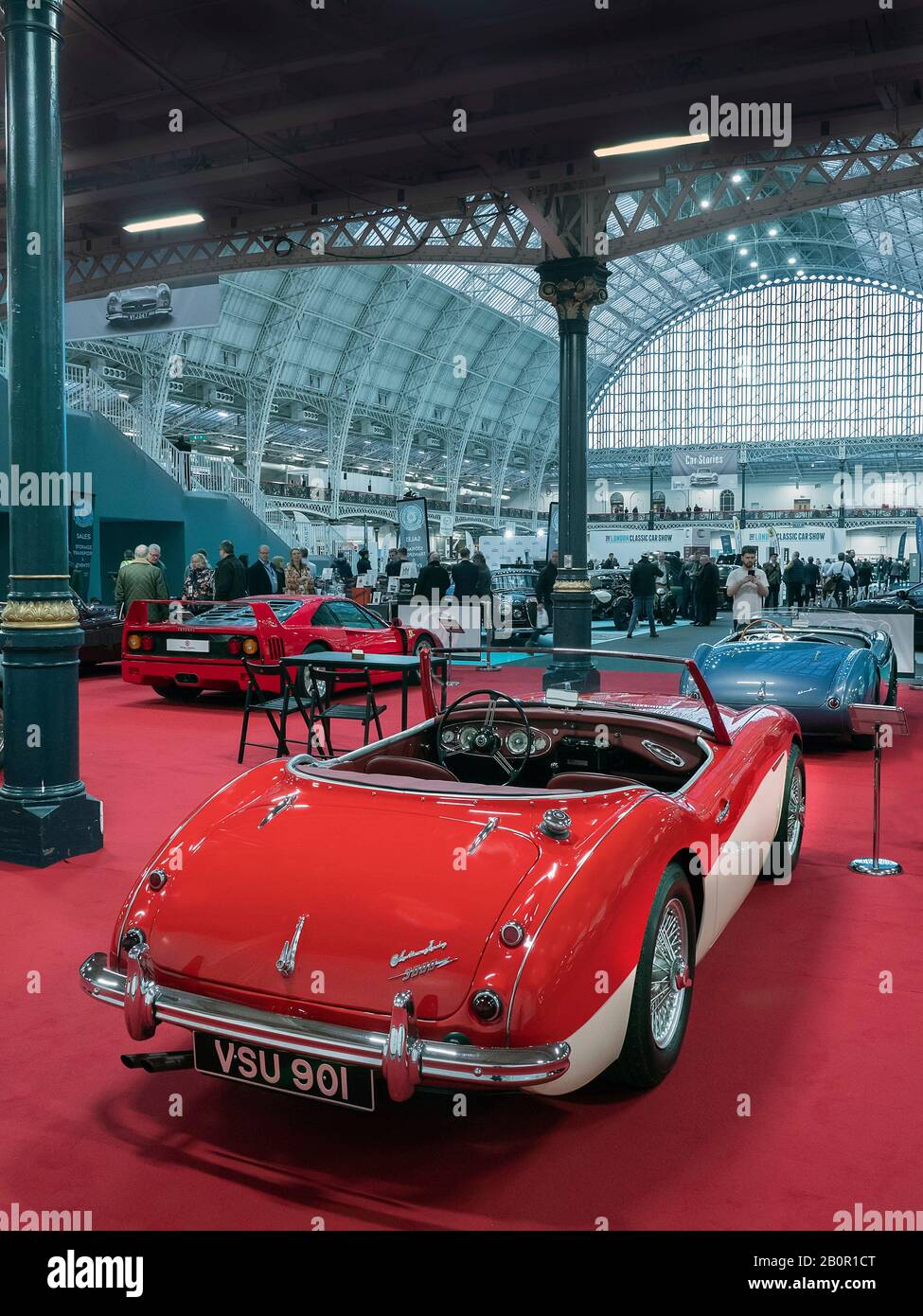 Austin Healey wird auf Der London Classic Car Show im Olympia London UK 20/02/2020 verkauft Stockfoto