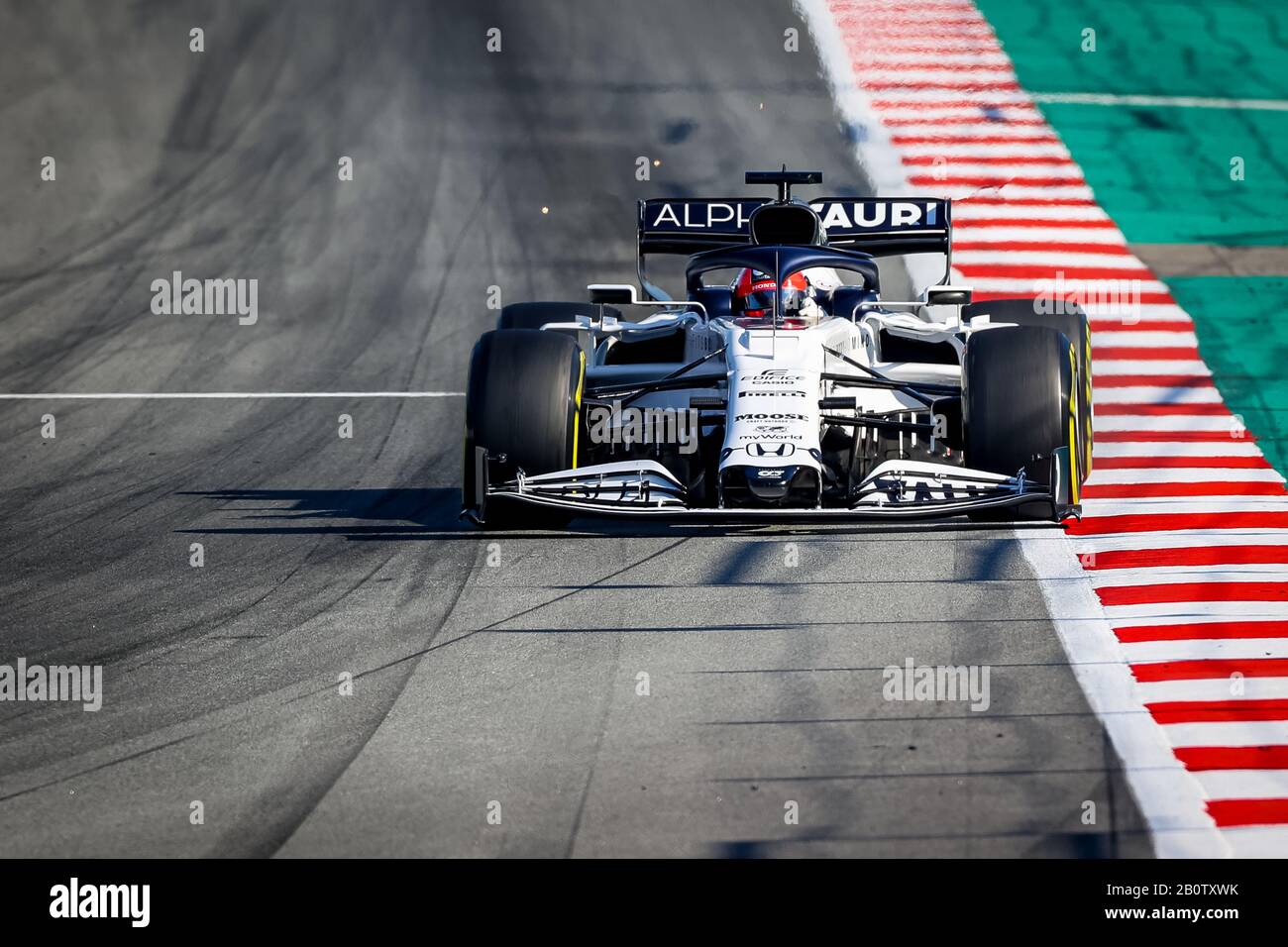 Daniil Kvyat von Alpha Tauri während des dritten Tages der F1-Testtage in Montmelo im Einsatz. Stockfoto