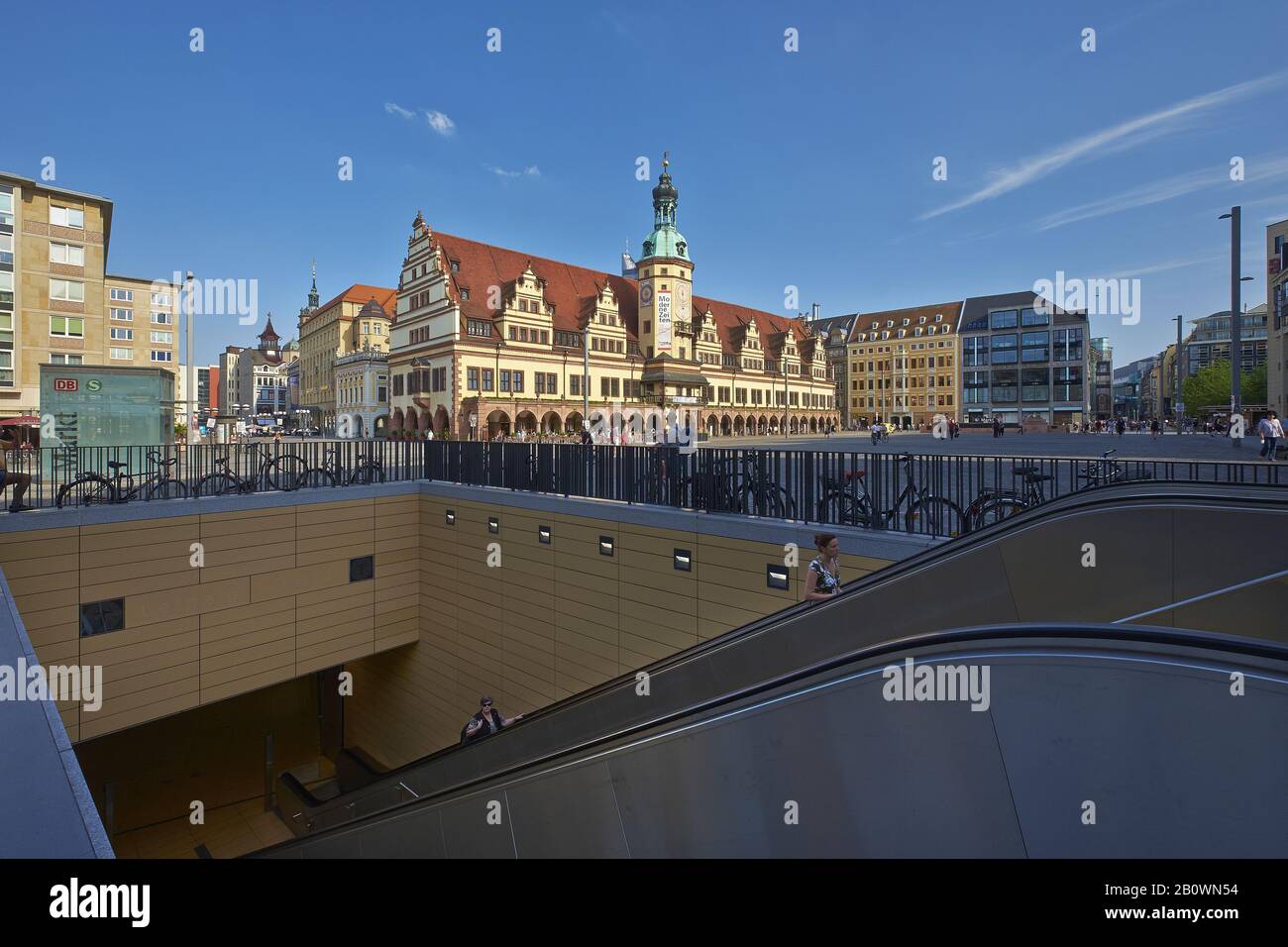 Markt mit Bahnhof und Altem Rathaus in Leipzig, Sachsen, Deutschland, Europa Stockfoto