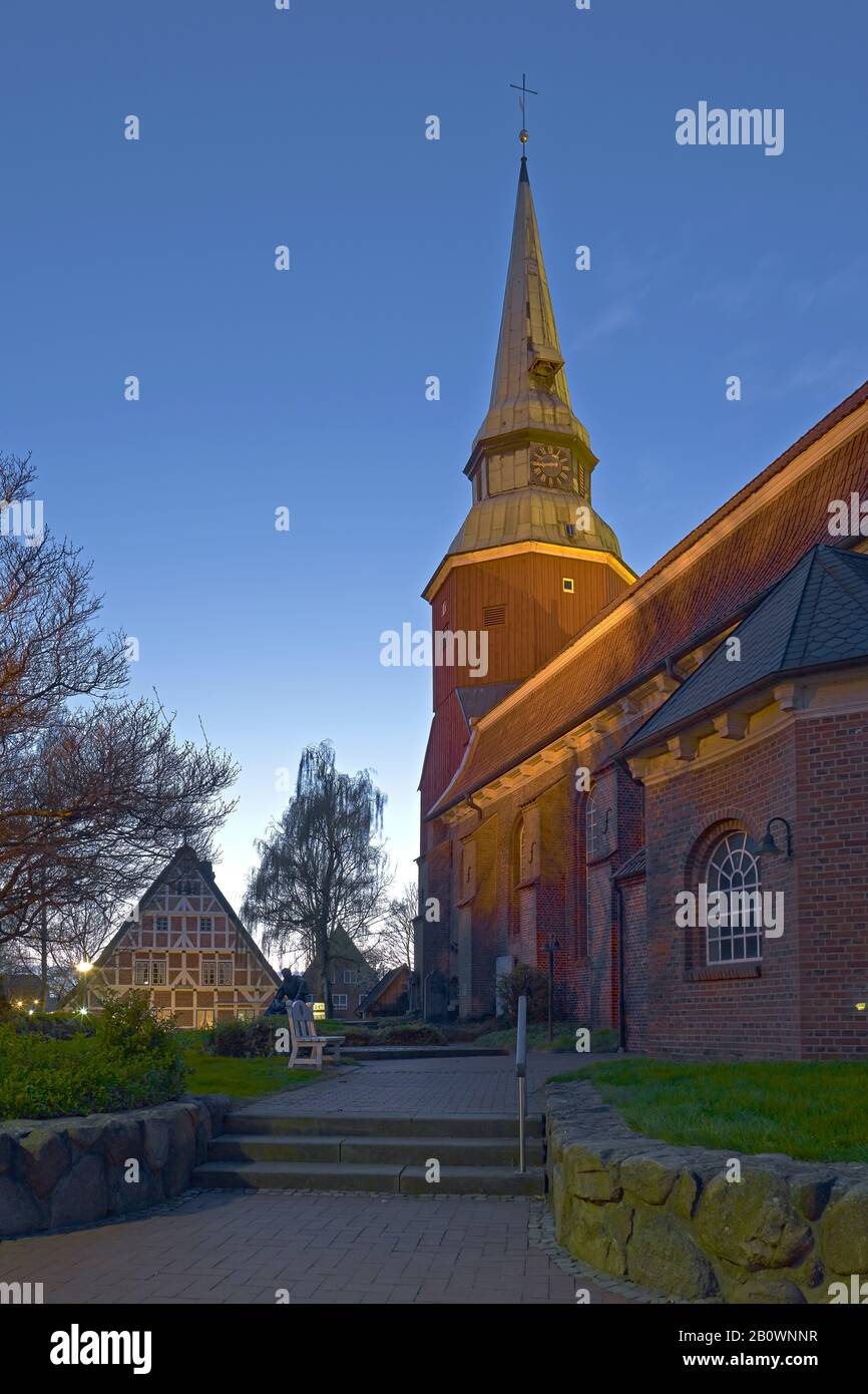 St. Martini et Nicolai Kirche in Steinkirchen, Altes Land, Landkreis Stade, Niedersachsen, Deutschland, Europa Stockfoto