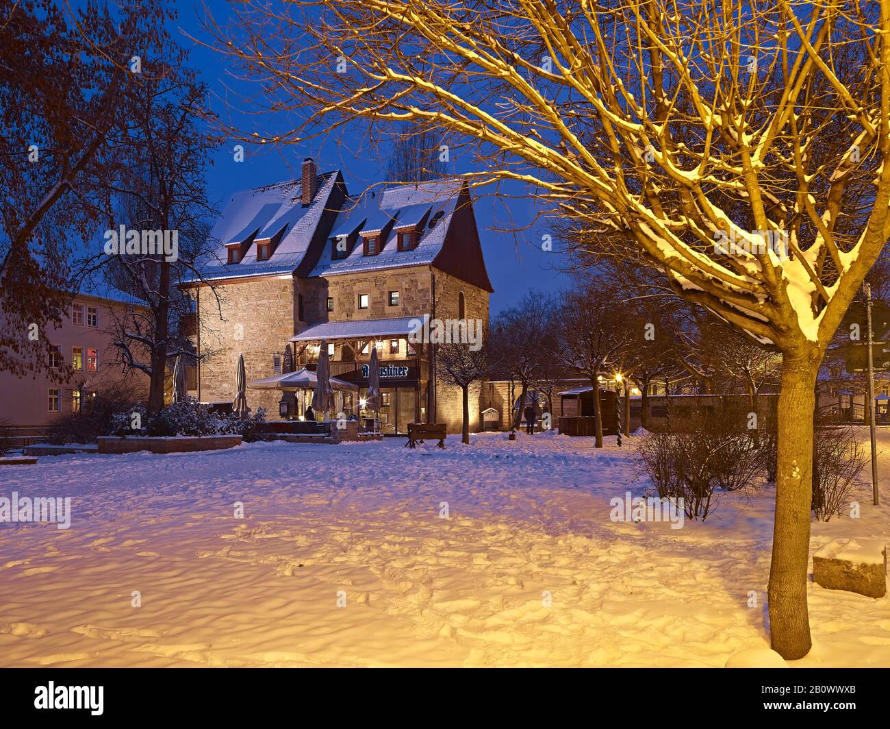 Horngasse 3-4, Haus zur Steinecke und zur gülderen Diestel, Studentenkrankenhaus der alten Universität Erfurt und Aegidien Turm, Erfurt, Thüringen, Deutschland Stockfoto