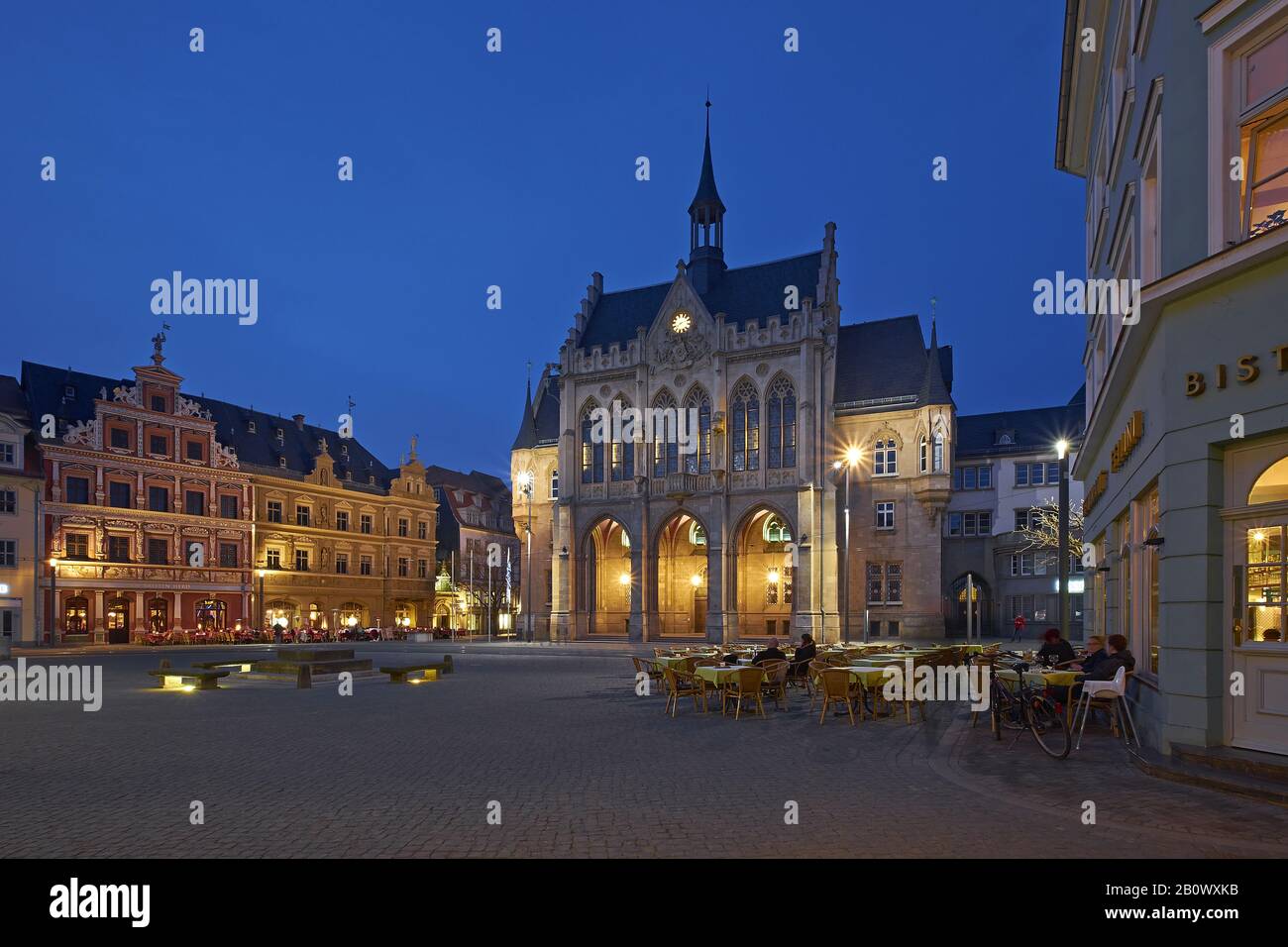 Fischmarkt mit Haus zum weiten Herde und Rathaus in Erfurt, Thüringen, Deutschland, Europa Stockfoto