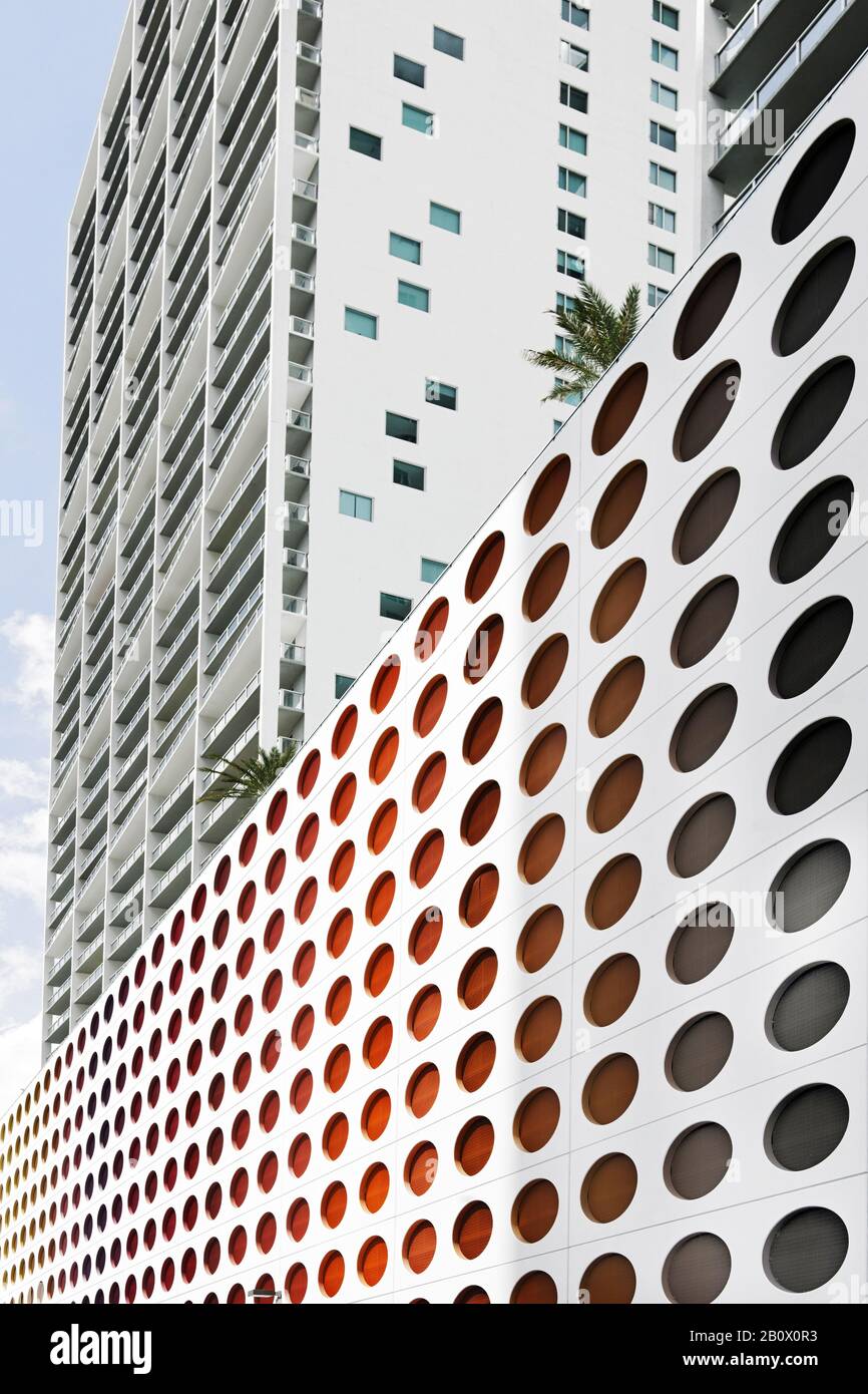 Parkhaus Fassade, Financial District, Brickell Avenue, Downtown Miami, Florida, USA, Stockfoto