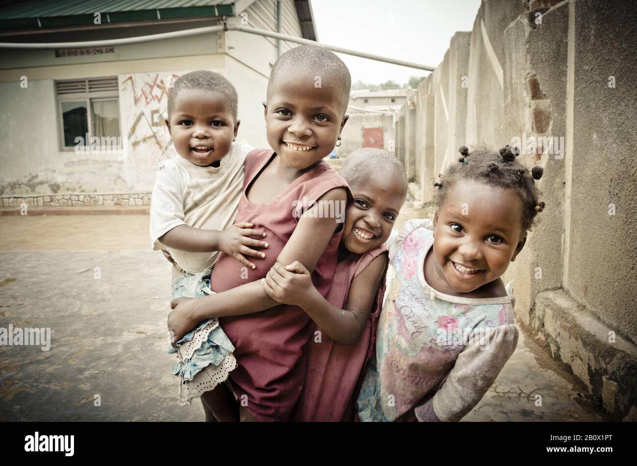Straßenkinder in Kampala, Uganda, Ostafrika, Afrika, Stockfoto