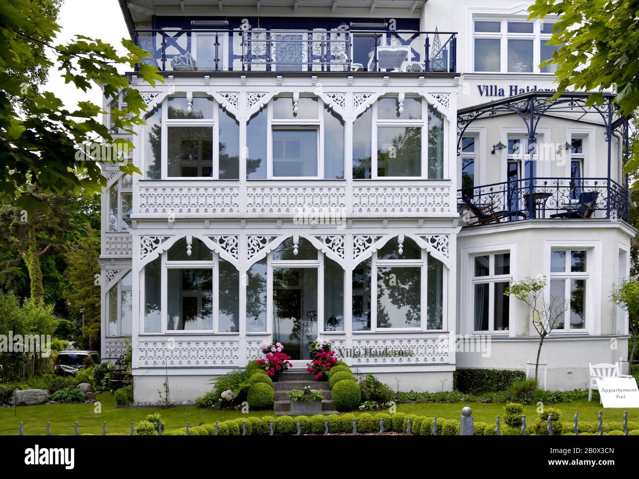 Villa, Kurarchitektur, Ostseebad Binz, Rügen, Mecklenburg-Vorpommern, Deutschland, Stockfoto