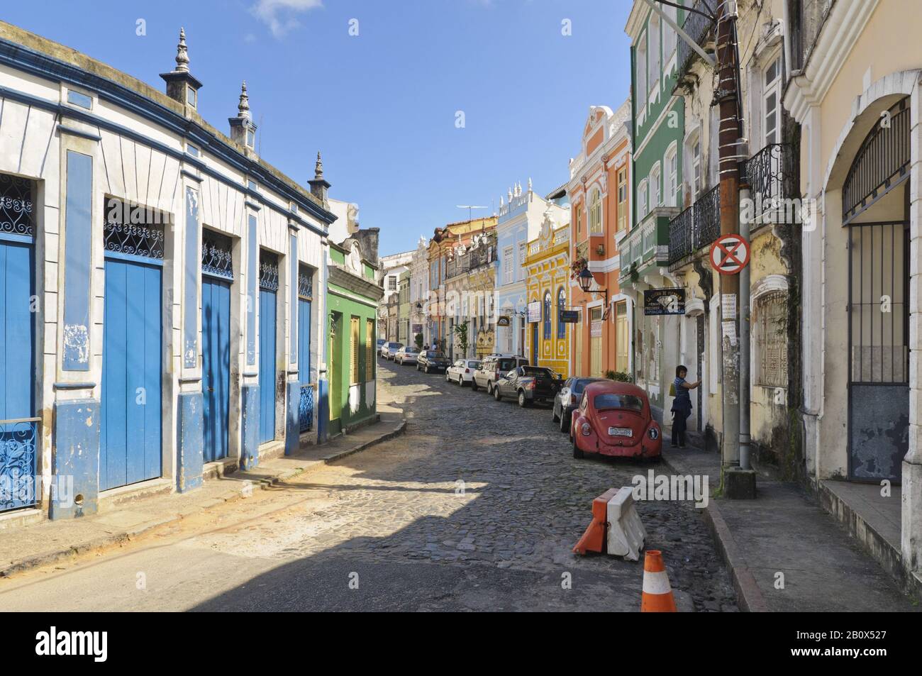 Gasse mit historischen Gebäuden, Pelourinho, Salvador da Bahia, Bahia, Brasilien, Südamerika, Stockfoto