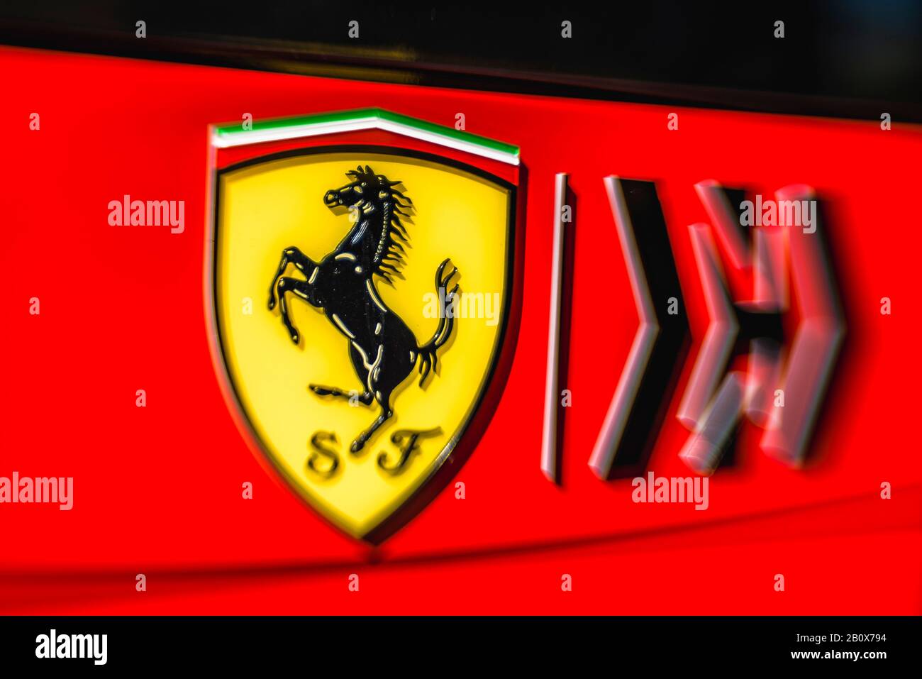 Barcelona, Spanien. Februar 2020. Das Logo der Scuderia Ferrari Mission Winnow ist am dritten Tag der Formel-1-Winterprüfung auf dem Circuit de Catalunya Credit zu sehen: Matthias Oesterle/Alamy Live News Stockfoto