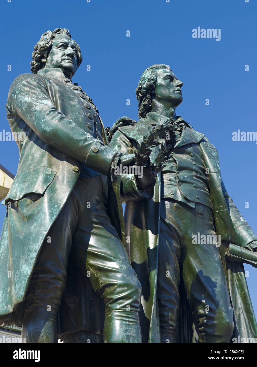 Goethe-Schillerdenkmal vor dem Nationaltheater Weimar, Theaterplatz, Thüringen, Stockfoto
