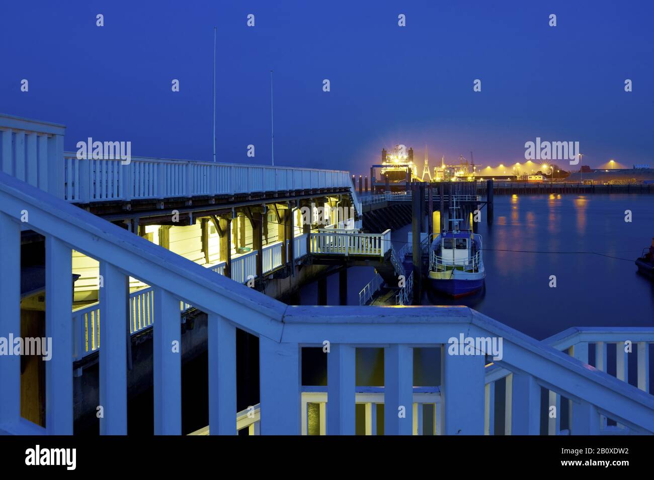 Bootsanlegestelle alte Liebe im Hafen, Cuxhaven, Niedersachsen, Deutschland, Stockfoto