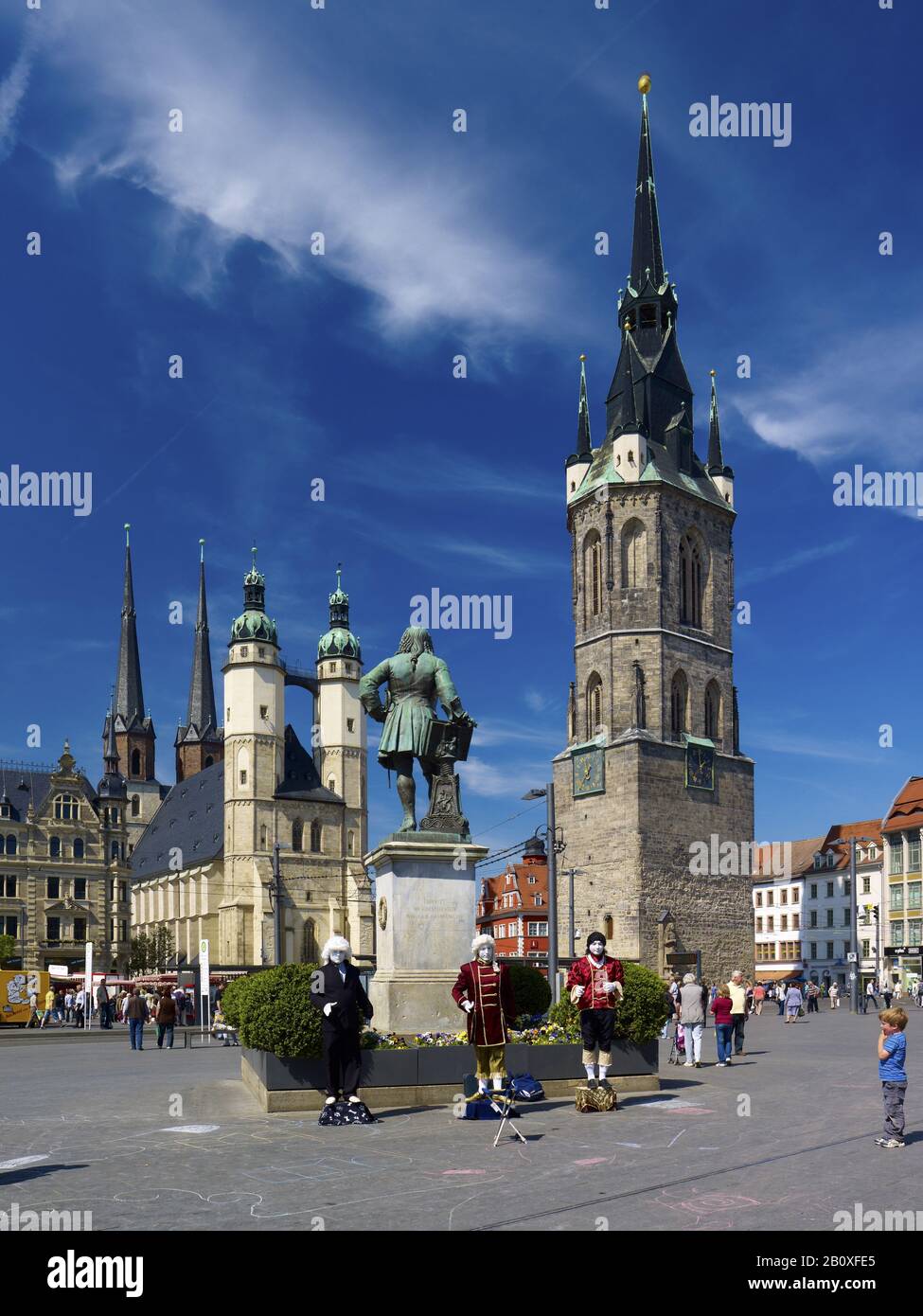 Marktplatz mit Marktkirche St. Marien, Handgedächtnisstätte und rotem Turm, Halle/Saale, Sachsen-Anhalt, Deutschland, Stockfoto