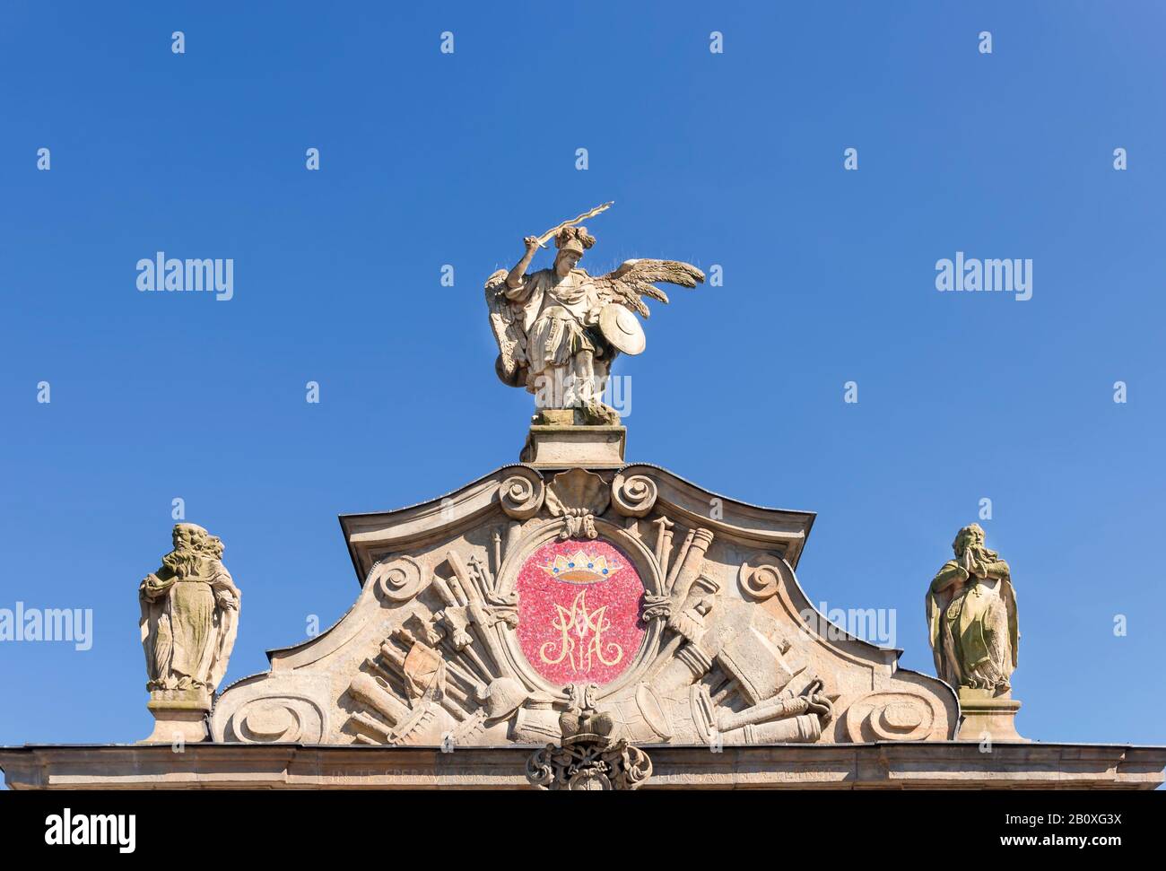 Paulinenklosterin in Polen. St. Mariä Zuflucht in Tschenstochau. Wichtiger Pilgerort in Polen. Jasna Gora. Skulptur des Heiligen Michael Stockfoto