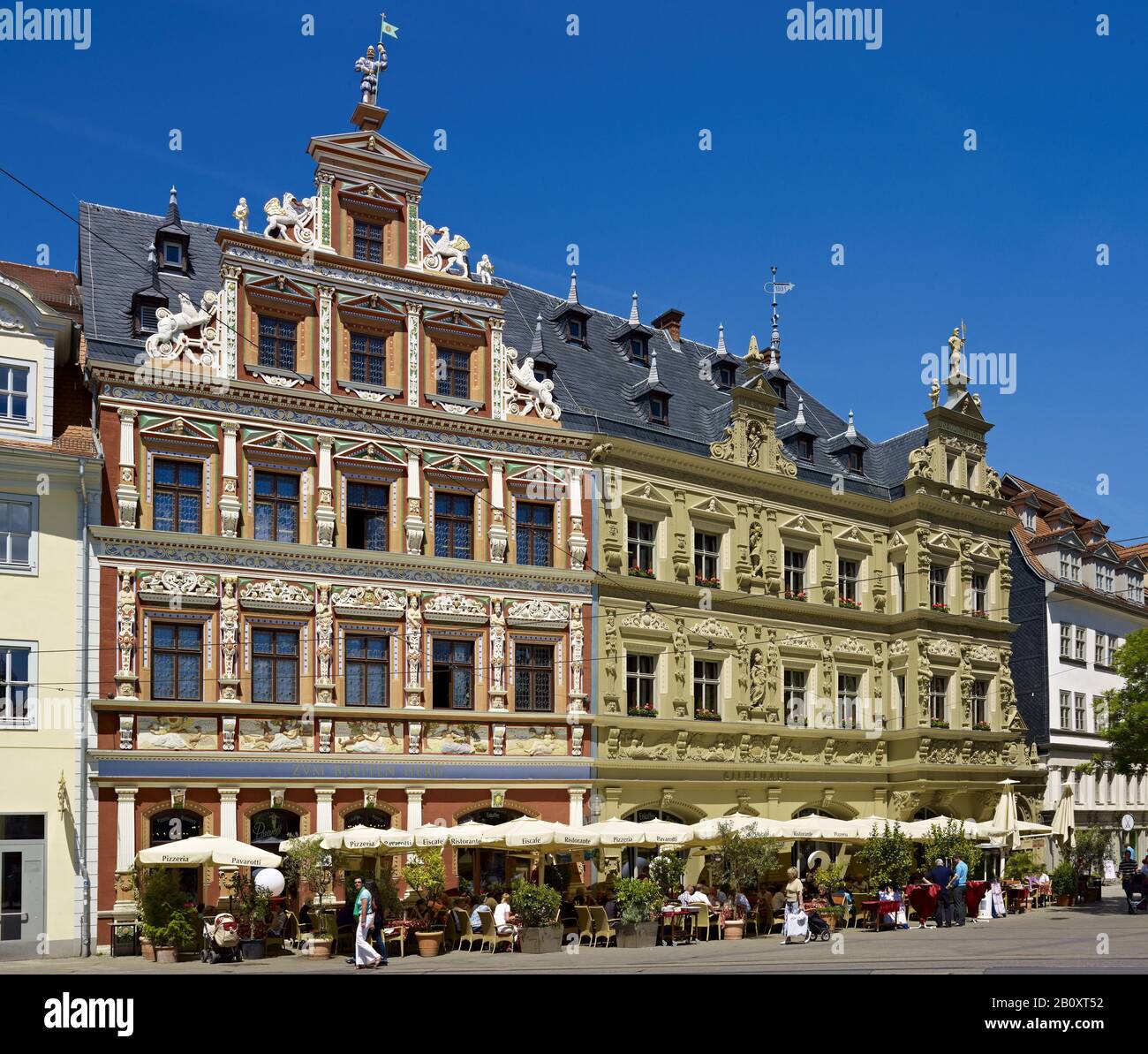 Fischmarkt, Haus zum weiten Herde und Gildehaus mit Restaurants, Erfurt, Thüringen, Deutschland, Stockfoto