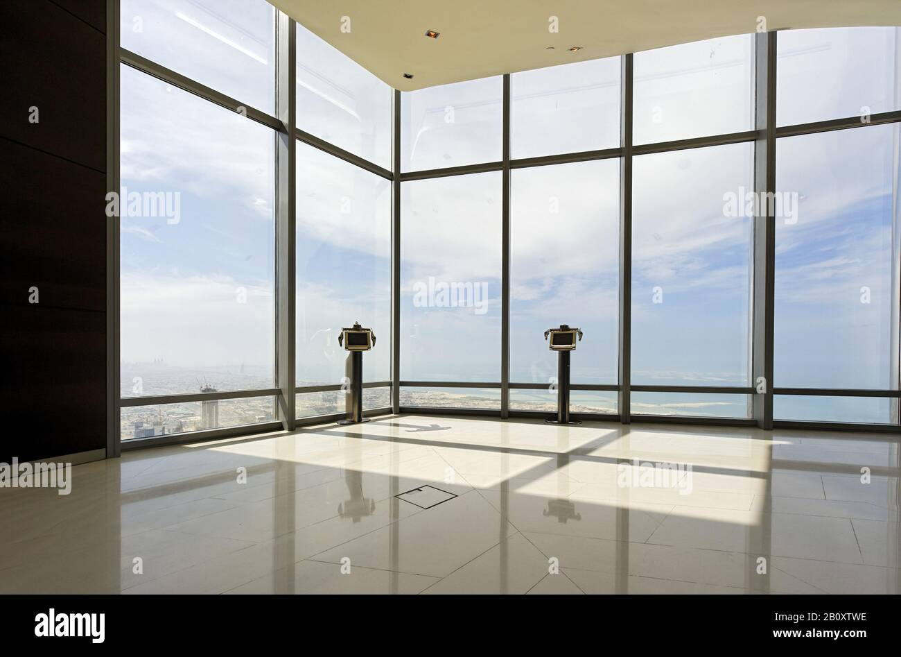 Höchste Aussichtsplattform der Welt, An der Spitze in Burj Khalifa, Dubai, Vereinigte Arabische Emirate, Stockfoto