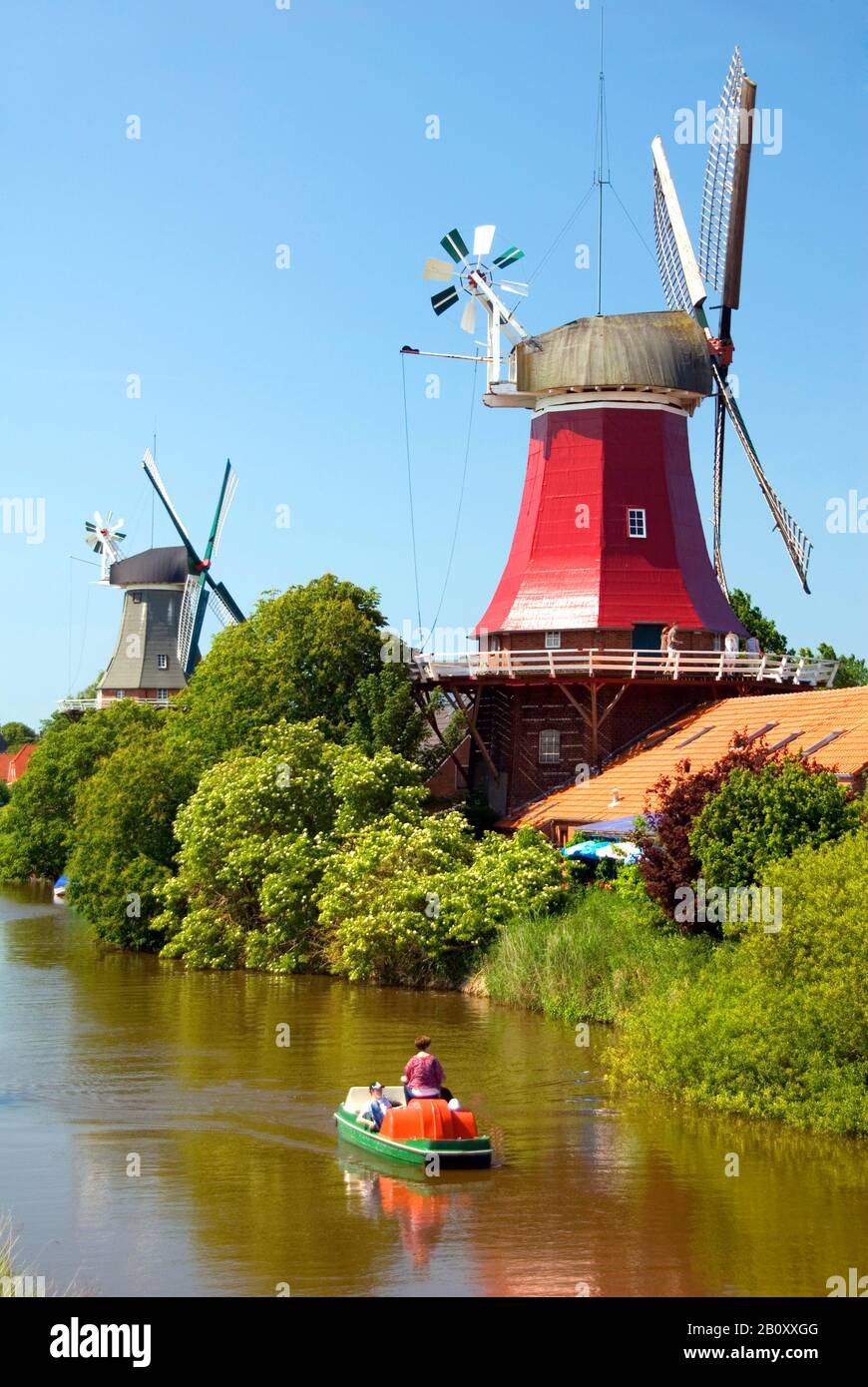 Windmühlen von Greetsiel, Deutschland, Niedersachsen, Frisia, Greetsiel Stockfoto