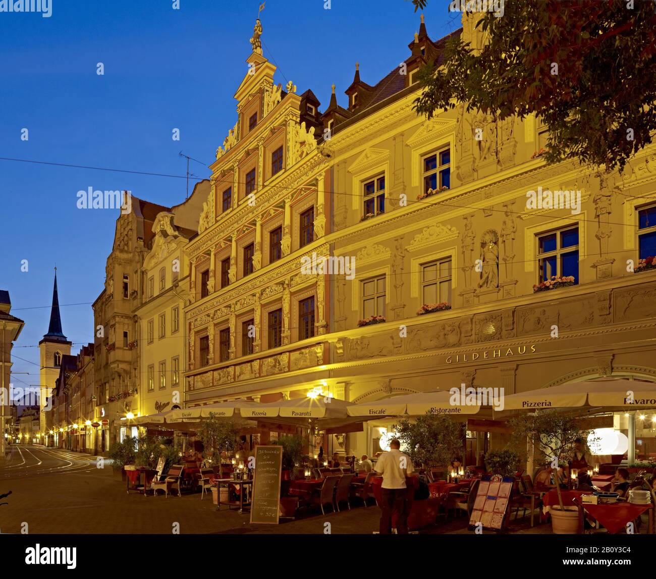 Haus zum weiten Herd und Gildehaus mit Blick auf die Marktstraße in Erfurt, Thüringen, Deutschland Stockfoto